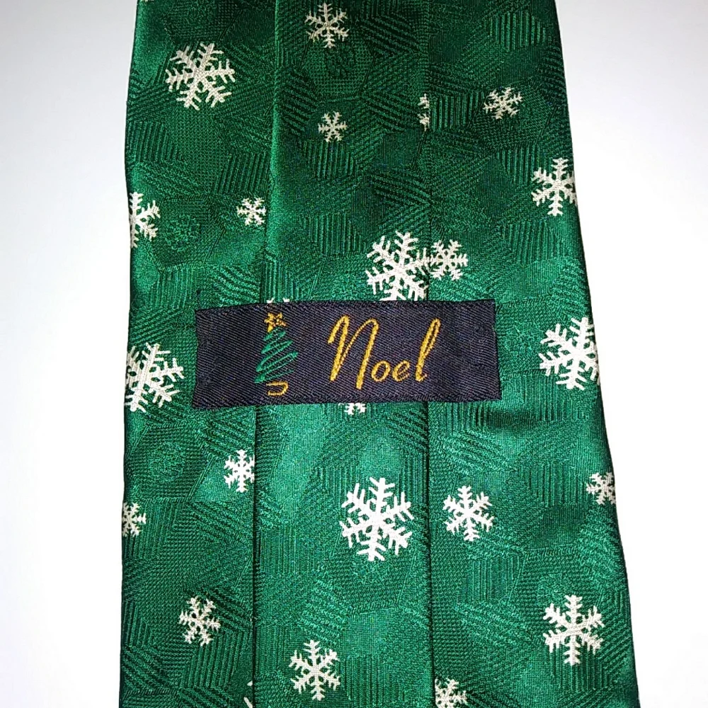 Debbie Mumm necktie NWOT